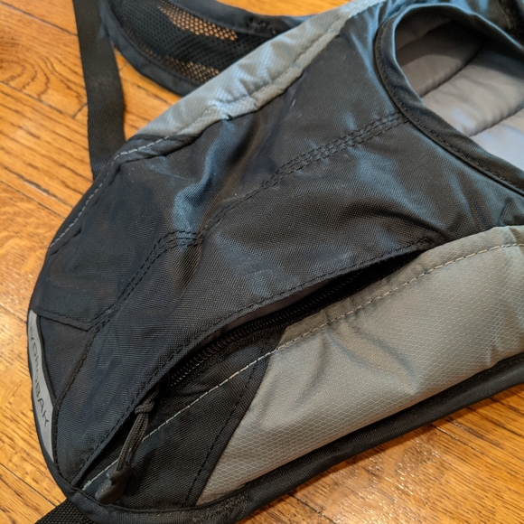 CamelBak 1.5L hydropack w/o waterpack - Picture 4 of 4